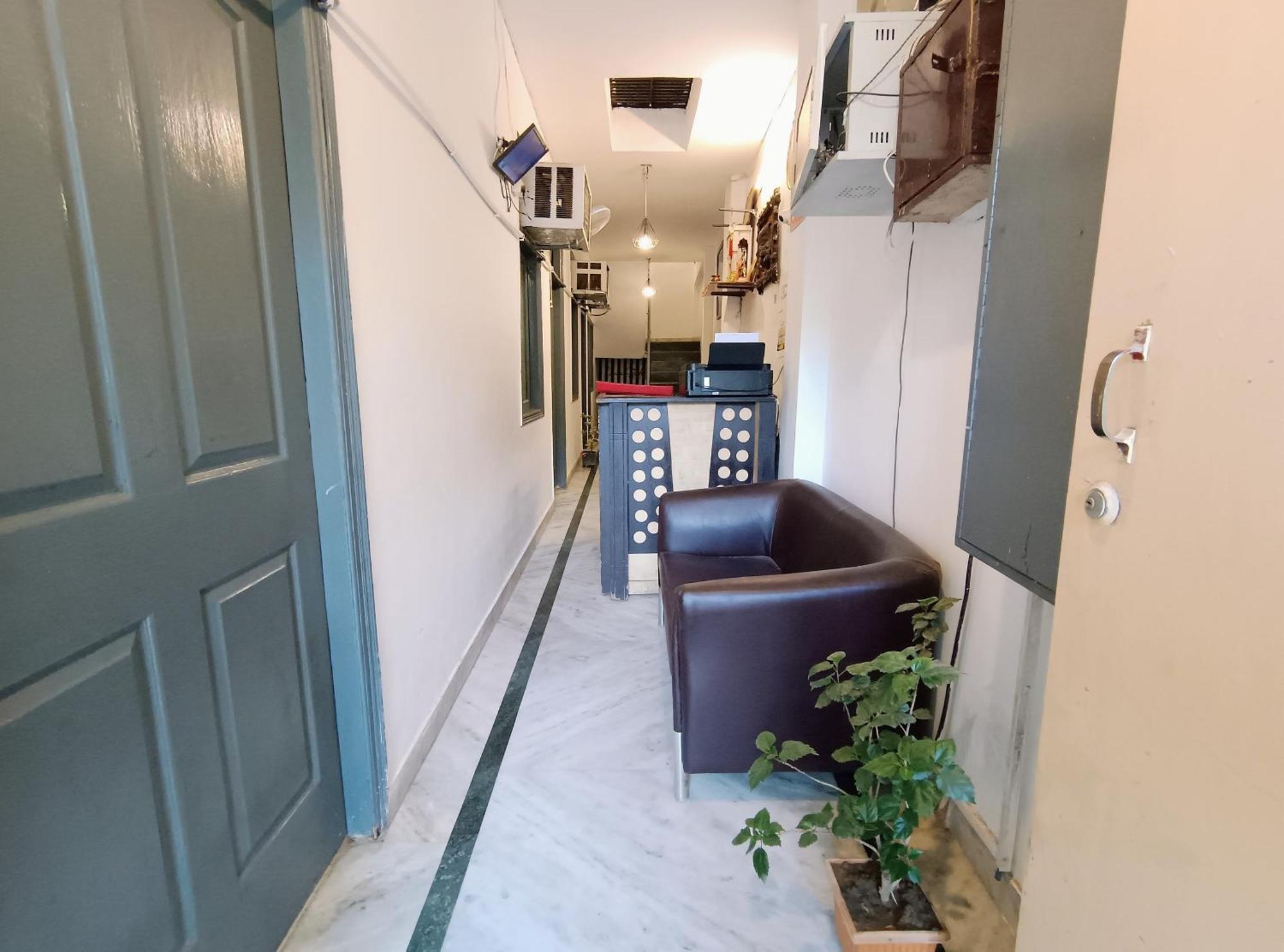 Hotel Hauz Khas Fort View ニューデリー エクステリア 写真