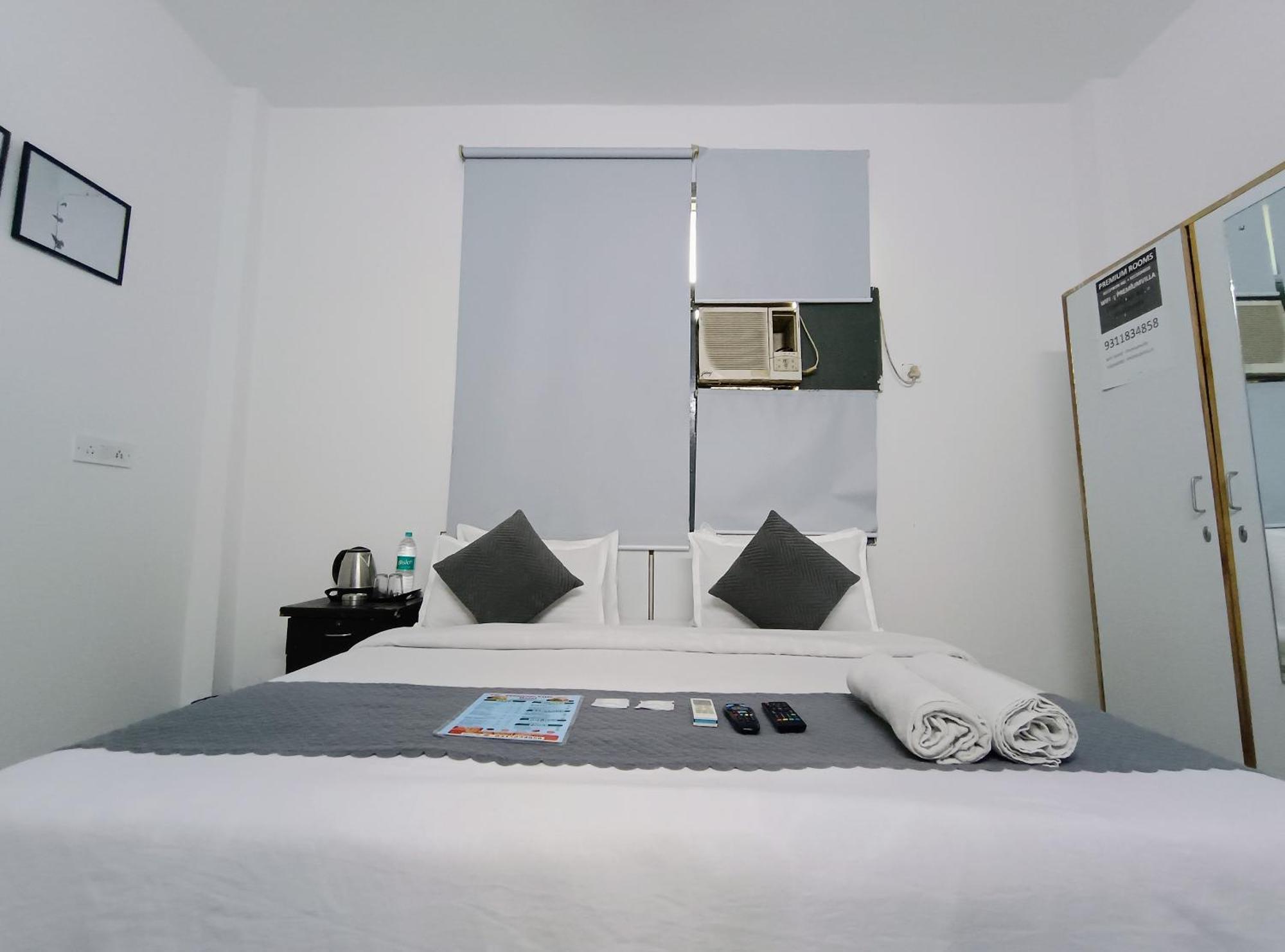 Hotel Hauz Khas Fort View ニューデリー エクステリア 写真