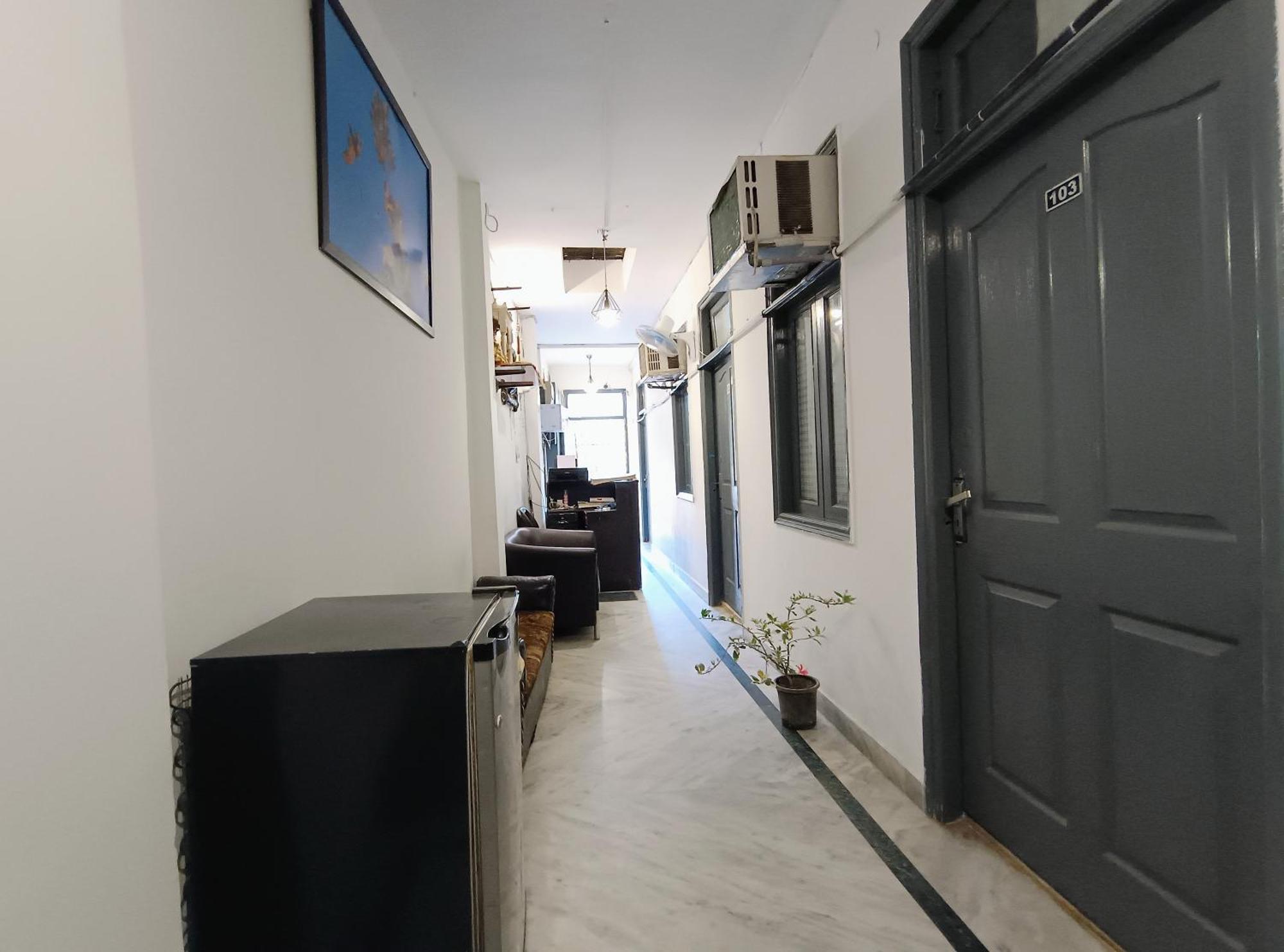 Hotel Hauz Khas Fort View ニューデリー エクステリア 写真